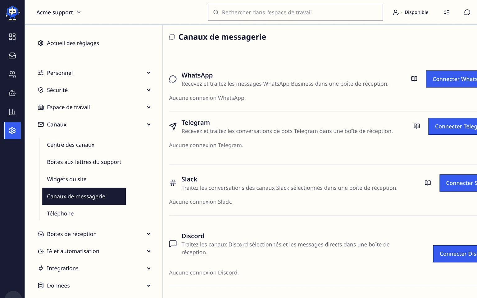 Connecter un canal d'assistance Slack: Connecter Slack et ajouter la Request URL, 1. Ouvrez Administration > Canaux > Canaux de messagerie, puis choisissez Connecter Slack.
